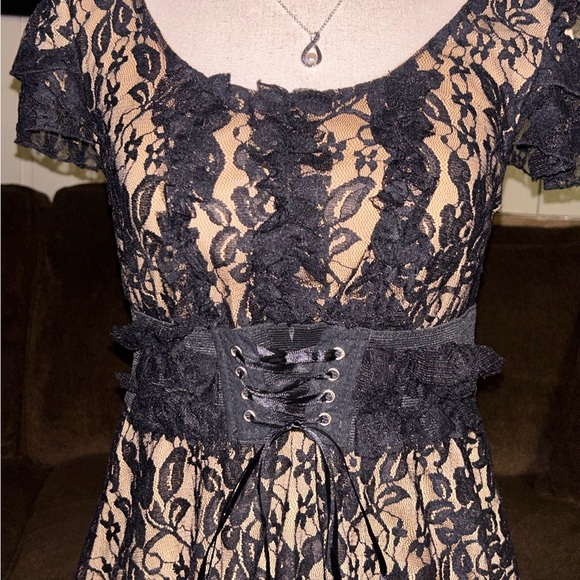 Pastel Design • Medium • Black • Floral Lace Party  Dress W/ Pull-string • New - Picture 6 of 13